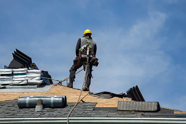 Professional Roofing technician working in Lindale, GA